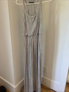 Tart Striped Sleeveless Maxi Dress - Gray/White